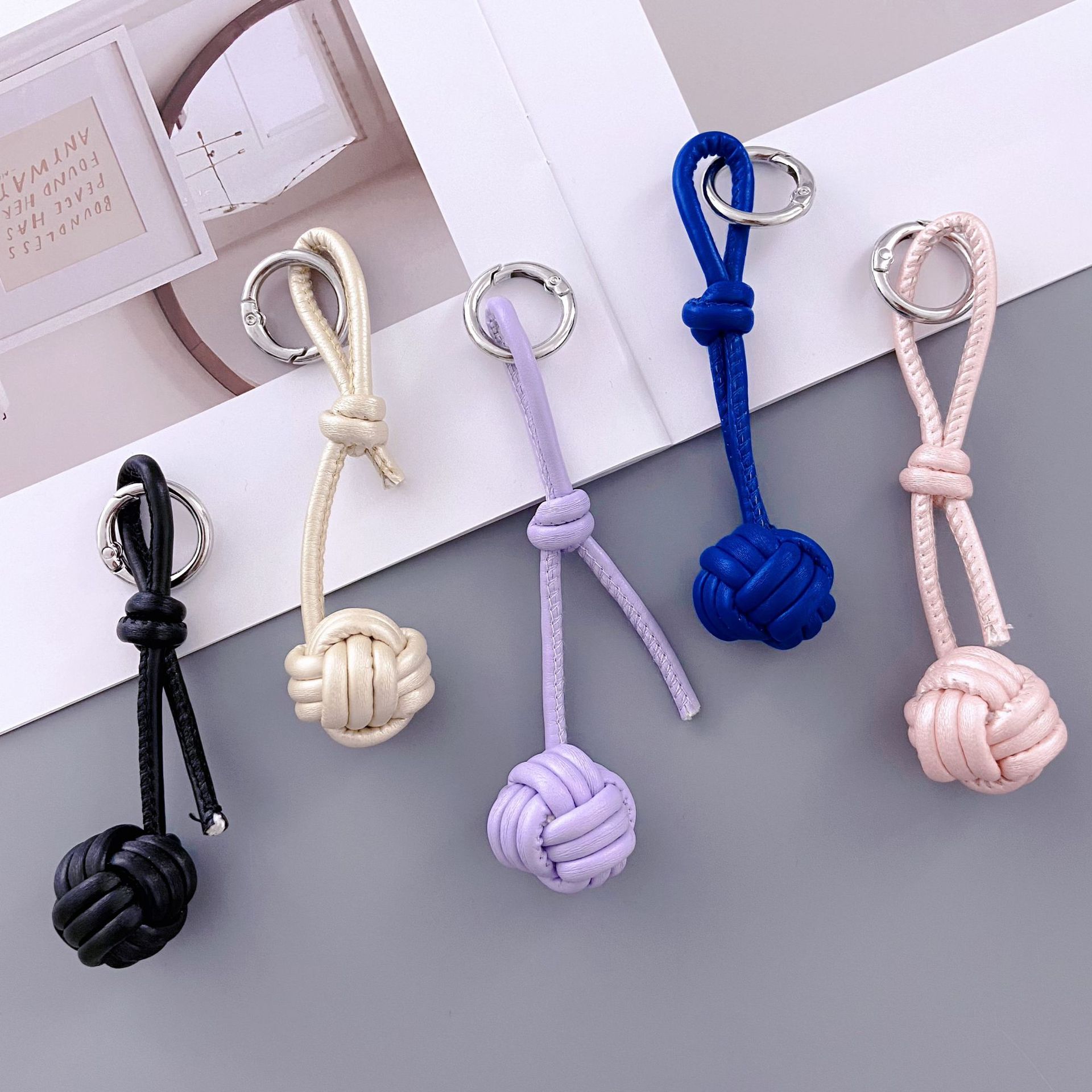 Gantungan Tas Kulit Harajuku J - Luxury Japanese Bags Brands ulasan dan harga